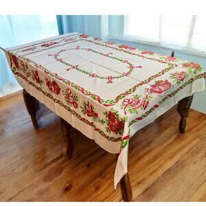 VTG 103.5" x 62" Cotton White Rectangular Christmas Tablecloth Sleigh Holly READ